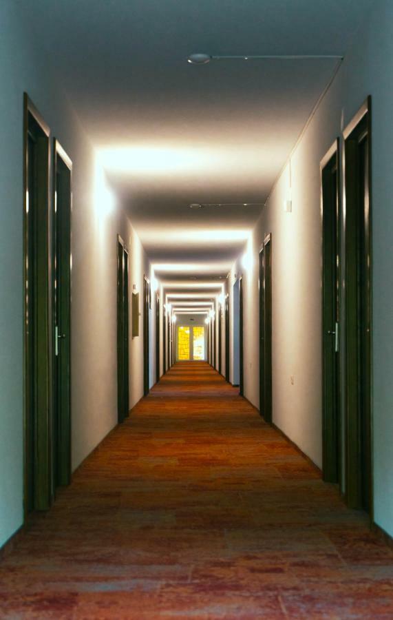 Hotel Irina เวนุส ภายนอก รูปภาพ